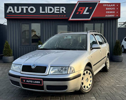 Серый Шкода Октавия, объемом двигателя 1.6 л и пробегом 245 тыс. км за 5600 $, фото 1 на Automoto.ua