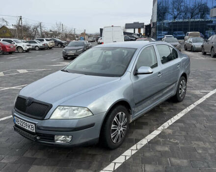 Серый Шкода Октавия, объемом двигателя 1.6 л и пробегом 248 тыс. км за 4950 $, фото 1 на Automoto.ua