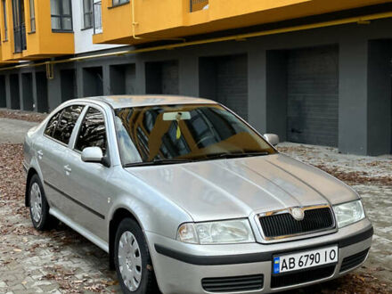 Серый Шкода Октавия, объемом двигателя 1.6 л и пробегом 215 тыс. км за 4550 $, фото 1 на Automoto.ua