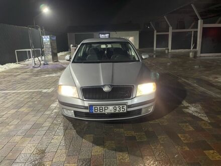 Сірий Шкода Октавія, об'ємом двигуна 0 л та пробігом 350 тис. км за 1800 $, фото 1 на Automoto.ua