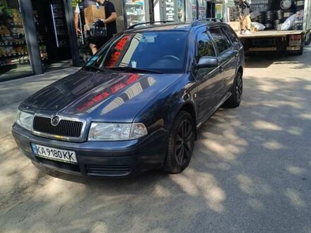 Серый Шкода Октавия, объемом двигателя 1.6 л и пробегом 299 тыс. км за 5700 $, фото 1 на Automoto.ua