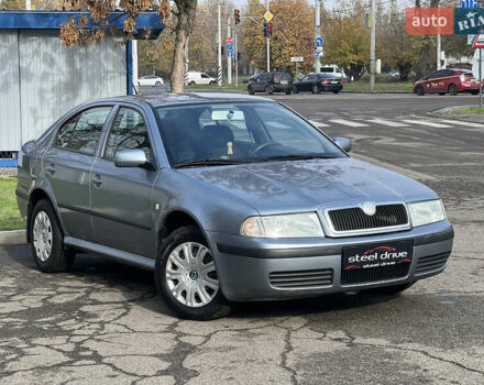 Серый Шкода Октавия, объемом двигателя 1.6 л и пробегом 255 тыс. км за 5999 $, фото 1 на Automoto.ua