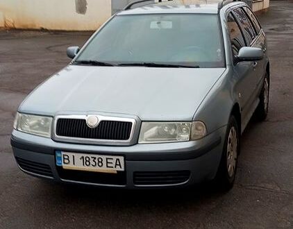 Шкода Октавія 2005 у Полтаві на Automoto.ua Сірий Шкода Октавія, об'ємом двигуна 16 л та пробігом 300 тис. км за 3700 $, фото 1 на Automoto.ua