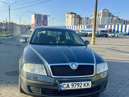 Шкода Октавія 2005 у Умани на Automoto.ua Сірий Шкода Октавія, об'ємом двигуна 1.6 л та пробігом 221 тис. км за 6100 $, фото 1 на Automoto.ua