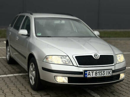 Серый Шкода Октавия, объемом двигателя 1.6 л и пробегом 205 тыс. км за 5800 $, фото 1 на Automoto.ua