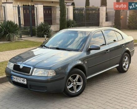 Серый Шкода Октавия, объемом двигателя 1.6 л и пробегом 230 тыс. км за 5950 $, фото 1 на Automoto.ua