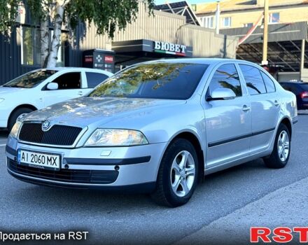 Серый Шкода Октавия, объемом двигателя 1.6 л и пробегом 285 тыс. км за 4950 $, фото 1 на Automoto.ua