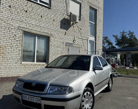 Серый Шкода Октавия, объемом двигателя 1.6 л и пробегом 220 тыс. км за 3900 $, фото 1 на Automoto.ua