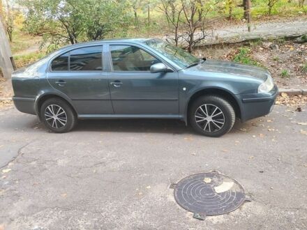 Серый Шкода Октавия, объемом двигателя 1.6 л и пробегом 170 тыс. км за 4300 $, фото 1 на Automoto.ua