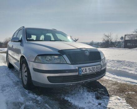 Серый Шкода Октавия, объемом двигателя 1.6 л и пробегом 279 тыс. км за 3200 $, фото 1 на Automoto.ua