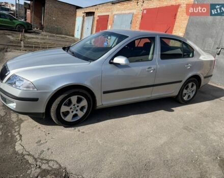 Серый Шкода Октавия, объемом двигателя 2 л и пробегом 241 тыс. км за 6100 $, фото 1 на Automoto.ua