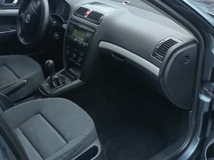 Серый Шкода Октавия, объемом двигателя 1.6 л и пробегом 263 тыс. км за 4599 $, фото 1 на Automoto.ua