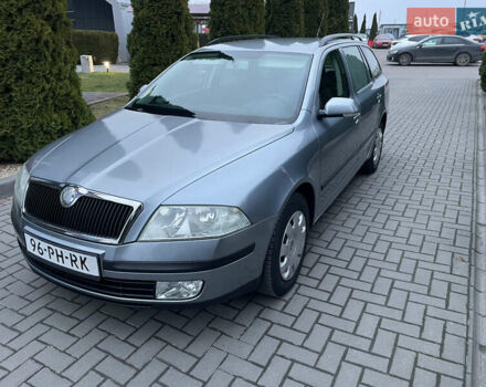 Серый Шкода Октавия, объемом двигателя 1.6 л и пробегом 223 тыс. км за 5850 $, фото 1 на Automoto.ua