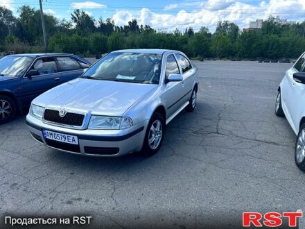 Серый Шкода Октавия, объемом двигателя 1.6 л и пробегом 226 тыс. км за 3900 $, фото 1 на Automoto.ua