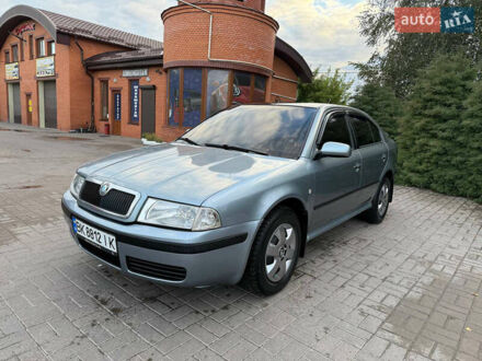 Серый Шкода Октавия, объемом двигателя 1.6 л и пробегом 360 тыс. км за 4450 $, фото 1 на Automoto.ua