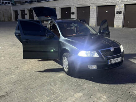Шкода Октавия 2005 в Хмельницком на Automoto.ua Серый Шкода Октавия, объемом двигателя 1.9 л и пробегом 328 тыс. км за 6500 $, фото 1 на Automoto.ua