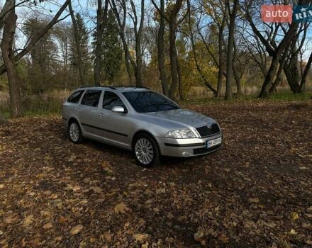 Сірий Шкода Октавія, об'ємом двигуна 2 л та пробігом 300 тис. км за 5299 $, фото 1 на Automoto.ua