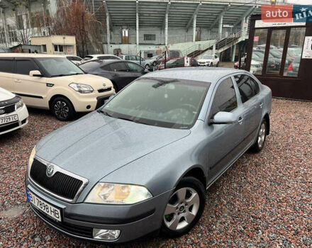 Серый Шкода Октавия, объемом двигателя 1.6 л и пробегом 220 тыс. км за 5950 $, фото 1 на Automoto.ua