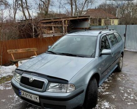 Серый Шкода Октавия, объемом двигателя 1.6 л и пробегом 243 тыс. км за 5400 $, фото 1 на Automoto.ua