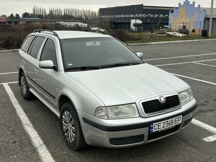 Серый Шкода Октавия, объемом двигателя 1.6 л и пробегом 255 тыс. км за 5000 $, фото 1 на Automoto.ua