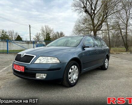 Серый Шкода Октавия, объемом двигателя 1.6 л и пробегом 237 тыс. км за 6600 $, фото 1 на Automoto.ua