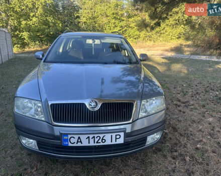 Серый Шкода Октавия, объемом двигателя 1.6 л и пробегом 277 тыс. км за 5250 $, фото 1 на Automoto.ua