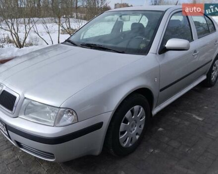 Сірий Шкода Октавія, об'ємом двигуна 1.6 л та пробігом 303 тис. км за 4850 $, фото 1 на Automoto.ua