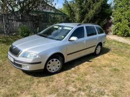 Серый Шкода Октавия, объемом двигателя 1.6 л и пробегом 170 тыс. км за 4300 $, фото 1 на Automoto.ua