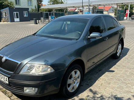 Сірий Шкода Октавія, об'ємом двигуна 1.6 л та пробігом 261 тис. км за 6000 $, фото 1 на Automoto.ua