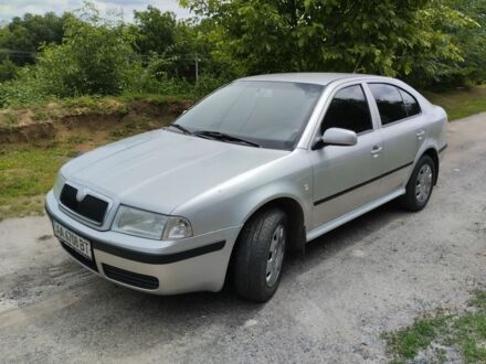Серый Шкода Октавия, объемом двигателя 1.6 л и пробегом 190 тыс. км за 4250 $, фото 1 на Automoto.ua