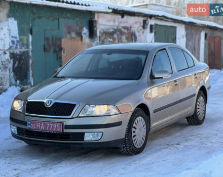 Серый Шкода Октавия, объемом двигателя 1.6 л и пробегом 194 тыс. км за 6100 $, фото 1 на Automoto.ua