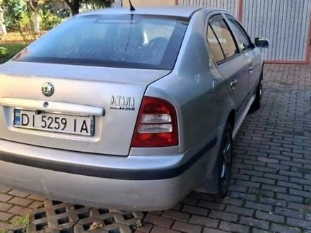 Серый Шкода Октавия, объемом двигателя 2 л и пробегом 296 тыс. км за 4500 $, фото 1 на Automoto.ua