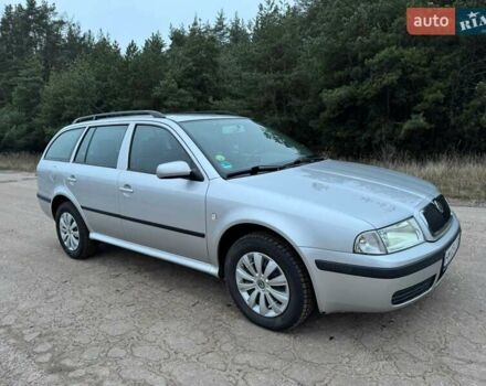 Серый Шкода Октавия, объемом двигателя 1.6 л и пробегом 181 тыс. км за 6450 $, фото 1 на Automoto.ua