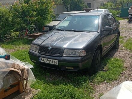 Серый Шкода Октавия, объемом двигателя 1.6 л и пробегом 300 тыс. км за 4600 $, фото 1 на Automoto.ua