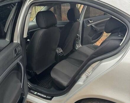 Серый Шкода Октавия, объемом двигателя 2 л и пробегом 362 тыс. км за 4900 $, фото 1 на Automoto.ua