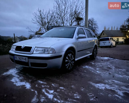 Шкода Октавия 2006 в Коростене на Automoto.ua Серый Шкода Октавия, объемом двигателя 1.9 л и пробегом 330 тыс. км за 4800 $, фото 1 на Automoto.ua