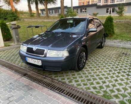 Серый Шкода Октавия, объемом двигателя 1.6 л и пробегом 330 тыс. км за 5000 $, фото 1 на Automoto.ua