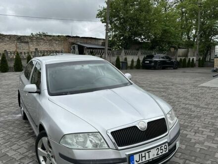 Шкода Октавія 2006 у Софиевке на Automoto.ua Сірий Шкода Октавія, об'ємом двигуна 2 л та пробігом 320 тис. км за 2850 $, фото 1 на Automoto.ua