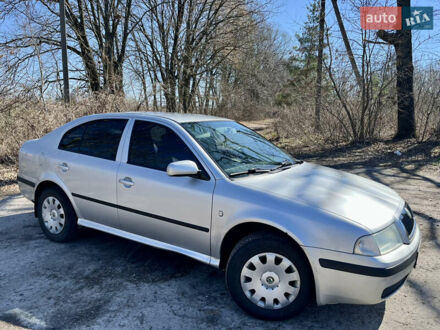 Шкода Октавія 2006 у Прилуках на Automoto.ua Сірий Шкода Октавія, об'ємом двигуна 1.6 л та пробігом 262 тис. км за 4500 $, фото 1 на Automoto.ua