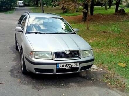 Сірий Шкода Октавія, об'ємом двигуна 1.6 л та пробігом 212 тис. км за 5700 $, фото 1 на Automoto.ua