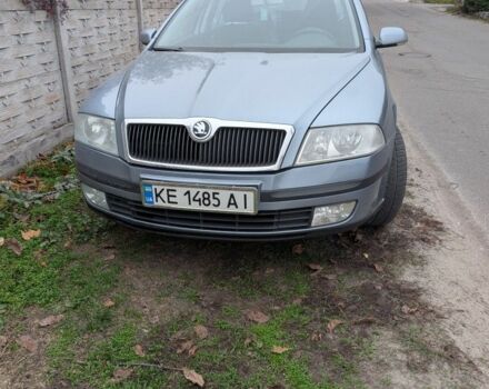 Серый Шкода Октавия, объемом двигателя 1.6 л и пробегом 300 тыс. км за 5500 $, фото 1 на Automoto.ua