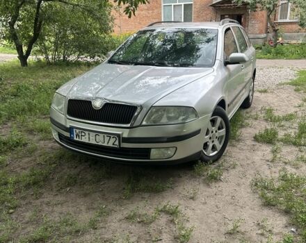Сірий Шкода Октавія, об'ємом двигуна 2 л та пробігом 300 тис. км за 3100 $, фото 1 на Automoto.ua