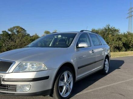 Серый Шкода Октавия, объемом двигателя 1.6 л и пробегом 300 тыс. км за 6650 $, фото 1 на Automoto.ua