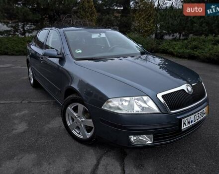 Серый Шкода Октавия, объемом двигателя 1.6 л и пробегом 131 тыс. км за 7100 $, фото 1 на Automoto.ua