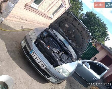 Серый Шкода Октавия, объемом двигателя 1.6 л и пробегом 300 тыс. км за 5600 $, фото 1 на Automoto.ua