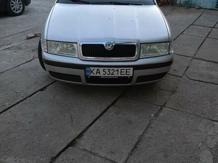 Серый Шкода Октавия, объемом двигателя 1.6 л и пробегом 237 тыс. км за 5500 $, фото 1 на Automoto.ua