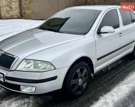 Серый Шкода Октавия, объемом двигателя 1.6 л и пробегом 180 тыс. км за 3700 $, фото 1 на Automoto.ua