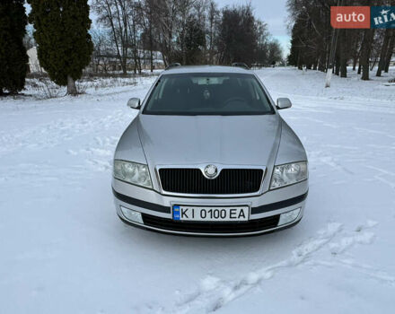 Серый Шкода Октавия, объемом двигателя 1.6 л и пробегом 307 тыс. км за 4950 $, фото 1 на Automoto.ua
