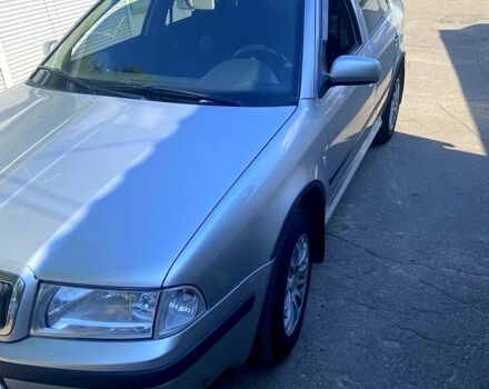 Серый Шкода Октавия, объемом двигателя 1.6 л и пробегом 365 тыс. км за 5500 $, фото 1 на Automoto.ua