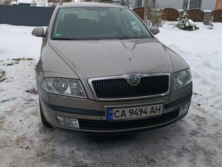 Серый Шкода Октавия, объемом двигателя 0 л и пробегом 236 тыс. км за 7050 $, фото 1 на Automoto.ua